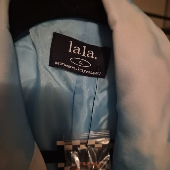 NWT Dressed In LALA Cloud Blazer - Picture 2 of 3